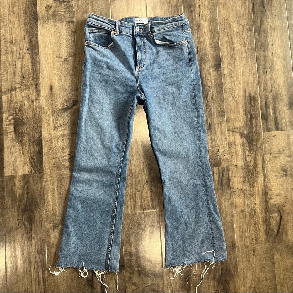 Zara Jeans Womens 8 Blue Denim Cotton Preppy High Rise Raw Hem Straight